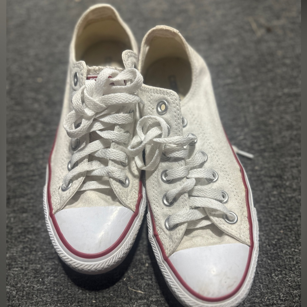 White converse all stars. Barely worn.